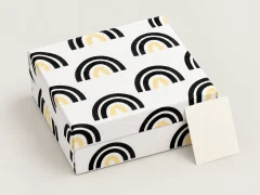Arch Garden Hello Box, box closed with its printed lid