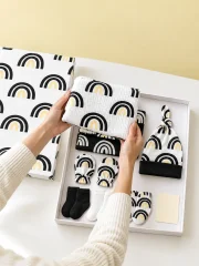 Arch Garden Welcome Box in use