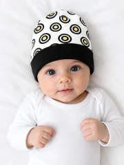 Ring Study Beanie in use