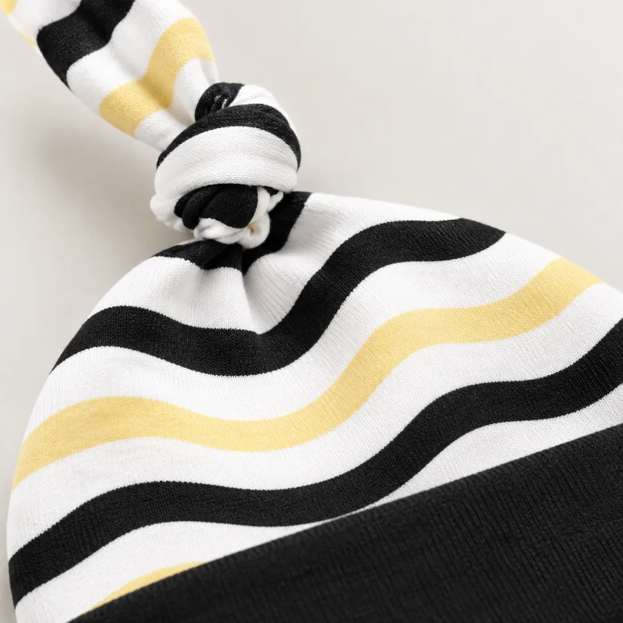 Wave Hall Knot Hat close up