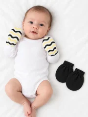 Wave Hall Scratch Mitts Duo in use